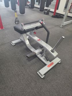 Star Trac calf raise machine