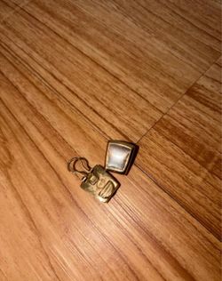 Vintage Liz Claiborne clip-on earrings