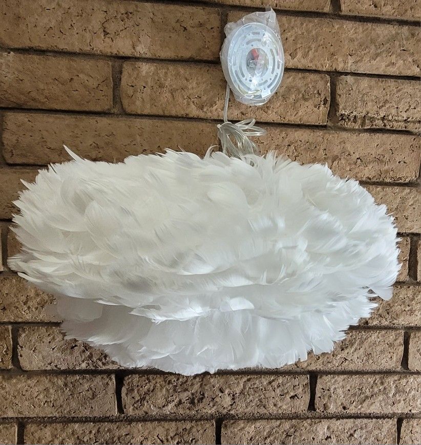 White Large Feather Pendant Light, Large 19.7"