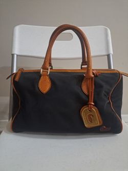 Dooney & Bourke Handbag