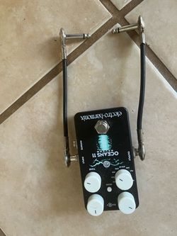 Electro-Harmonix Oceans 11 Reverb Pedal