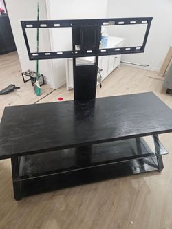 Free tv stand