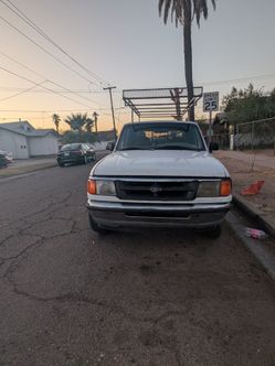 Runs&drives)1997 Ford ranger
