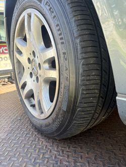 FULL SET OF 16IN MERCEDES RIMS W/REALLY GOOD TIRES