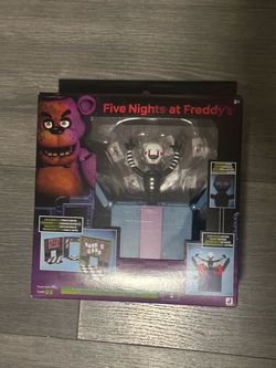 Five Nights at Freddy Puppet Office