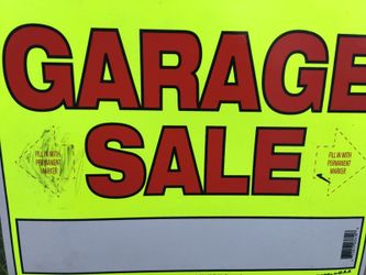 Yard sale on Long Lake Village