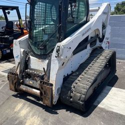 Bobcat Skid Steer T740