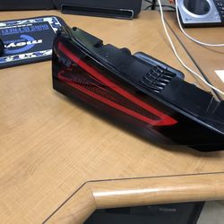 2019/2020 CADILLAC CT6 LEFT REAR TAIL LIGHT