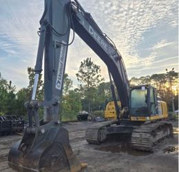 John Deere 350G Excavator