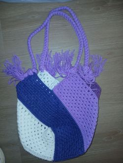 Small purple crochet bag