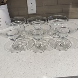 Margarita glasses set of 6- new 