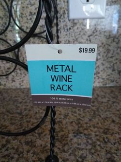 Metal wine rack