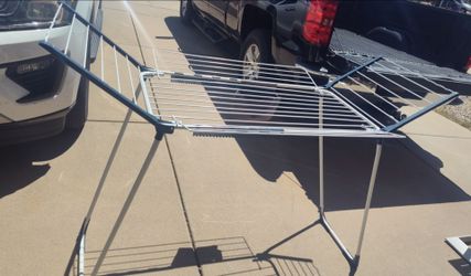 Like New Foldable Clothes Drying Rack