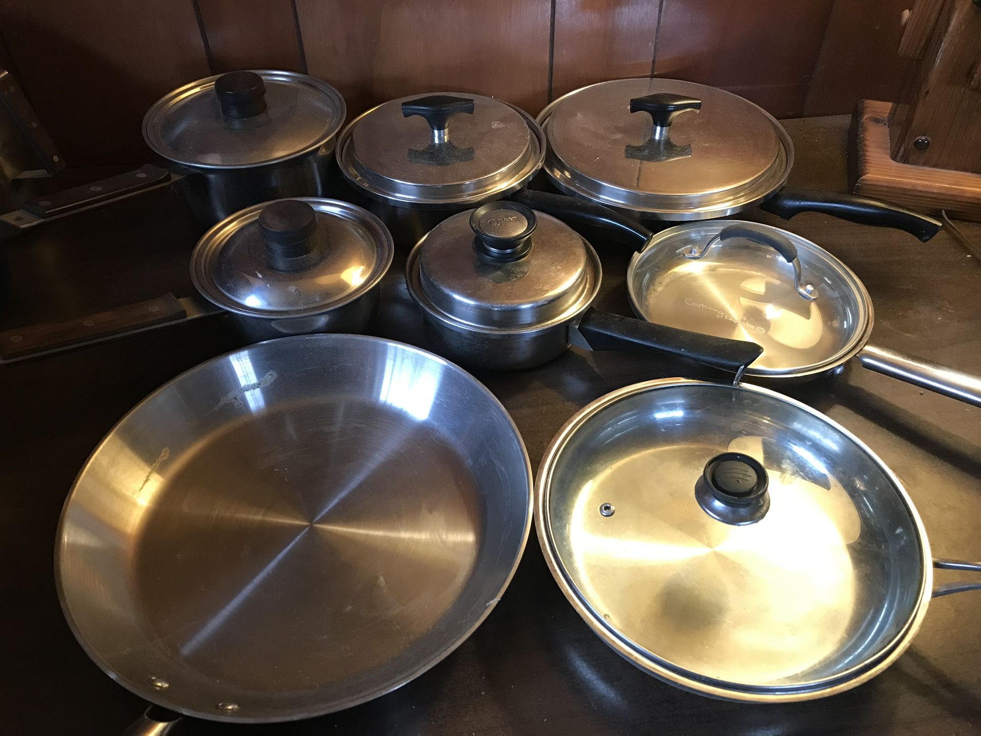 Lots Stainless Pots