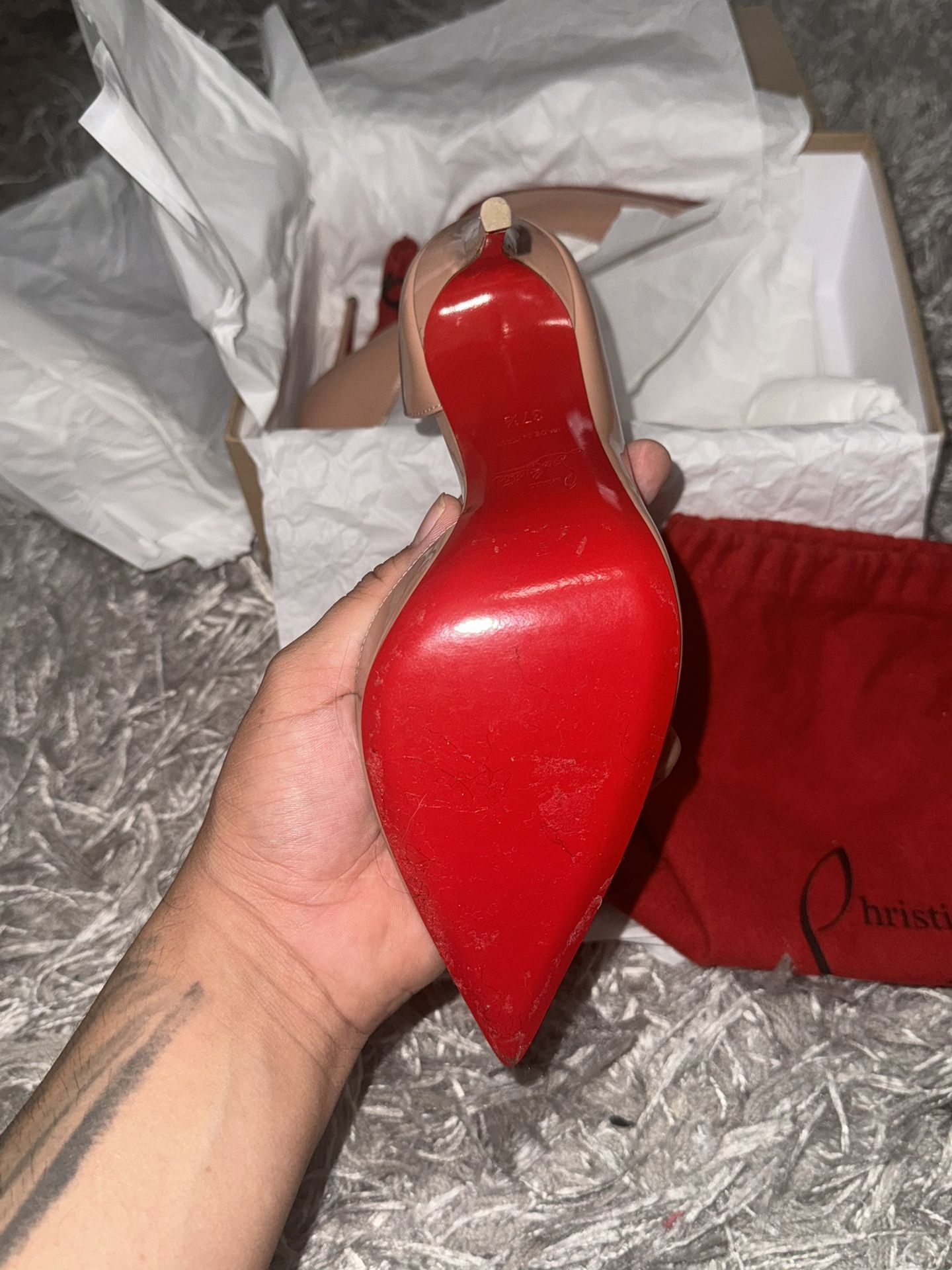 RED BOOTOM HEELS ( CL )