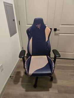 Hoyoverse Genshin Impact Paimon Razer Iskur X gaming chair