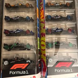 2 Hot Wheels F1 Five Packs
