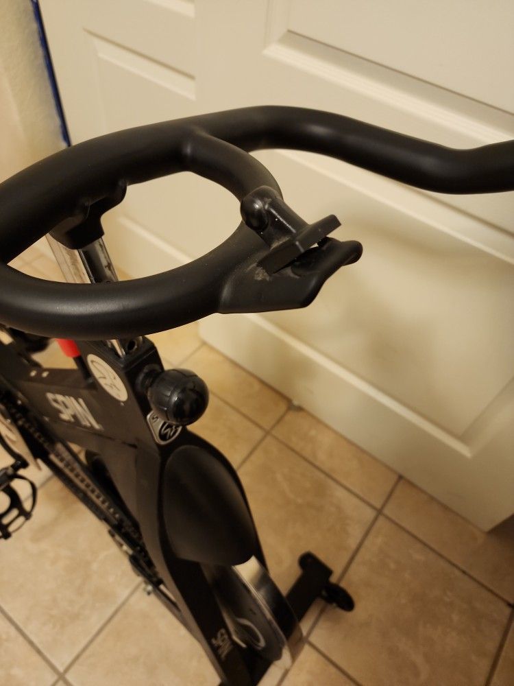 l1 connected spin bike