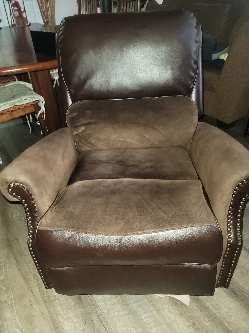 Recliner