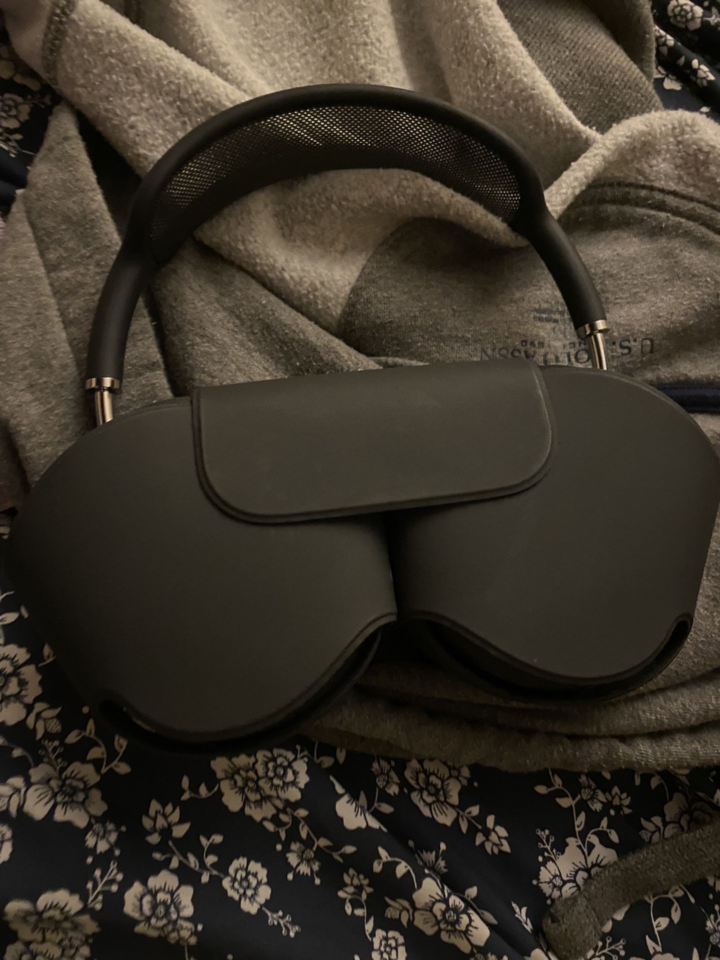 AirPod Max Space Gray