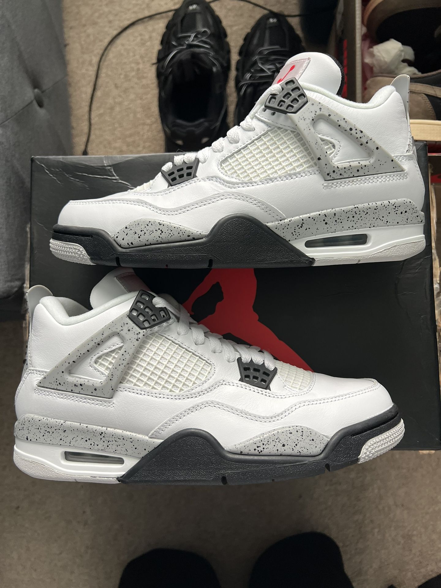 Jordan 4 Cement 