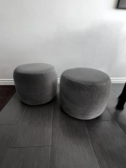 Set of 2 Ottomans