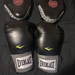 Boxing Gloves Plus Pads