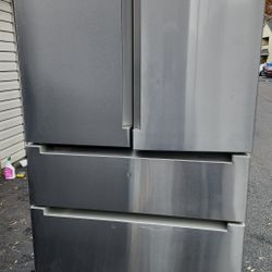 Bosch 800 Series French Door Bottom Mount Refrigerator