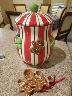 Ginger bread cookie jar Christmas