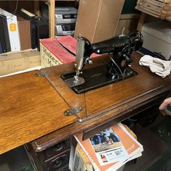 Vintage Singer Sewing Machine In Table With Pedal And Manual (working) Model 201