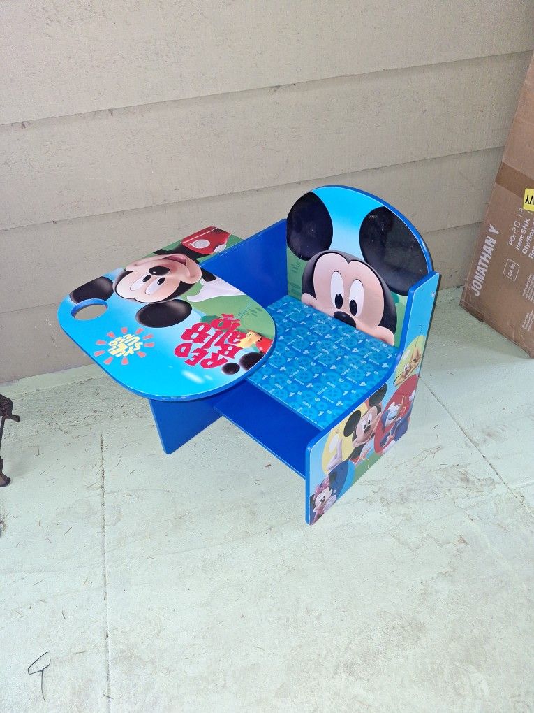 Toddlers Play/ Srt Table