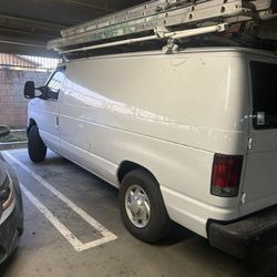 2008 Ford Econoline 