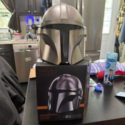 Hasbro Star Wars The Black Series The Mandalorian Premium Electronic Helmet