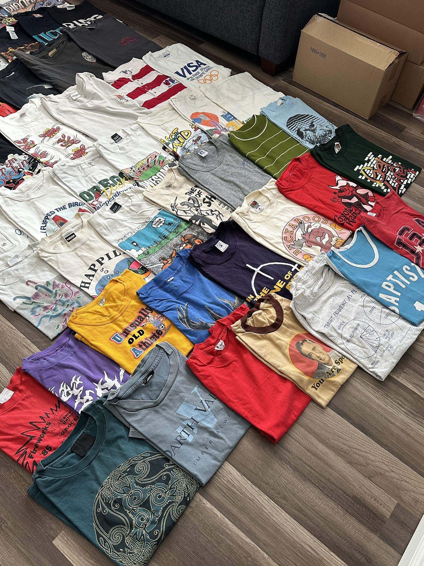 85 Piece Vintage Clothing Lot