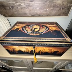 Man O’ War Humidor