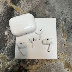 Airpods Pros 2nd Gen + USB-C