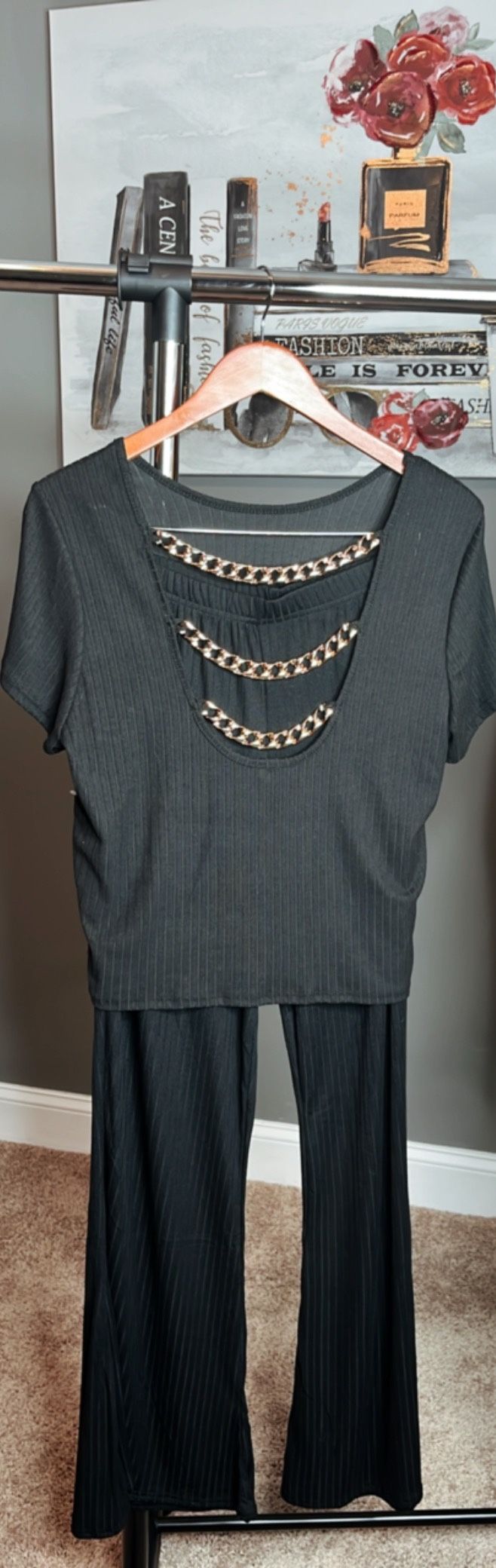 Pretty In Black Size Large