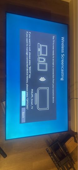 Philips Smart TV Flat Screen 75in with Wall Mount