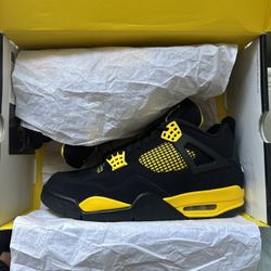 Retro Air Jordan Thunder 4 