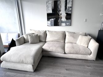 Cloud couch 108" Less Than Year Old Like New