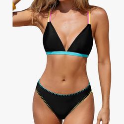 CUPSHE Women's Bikini Sets Two Piece Swimsuit V Neck Crisscross Back Low Rise Stitching Cheeky Bottom
