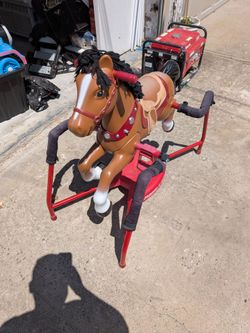 Free kids pony ride on