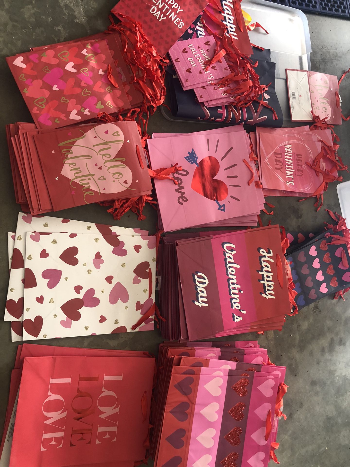 Lot Of 20 Valentines Assorted Gift Bags