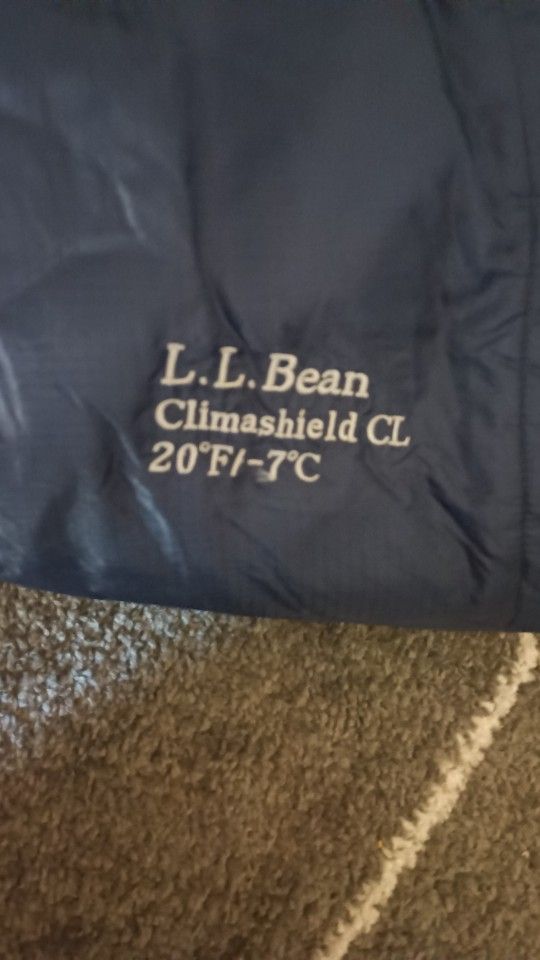 SLEEPING BAG CLIMATE SHIELD