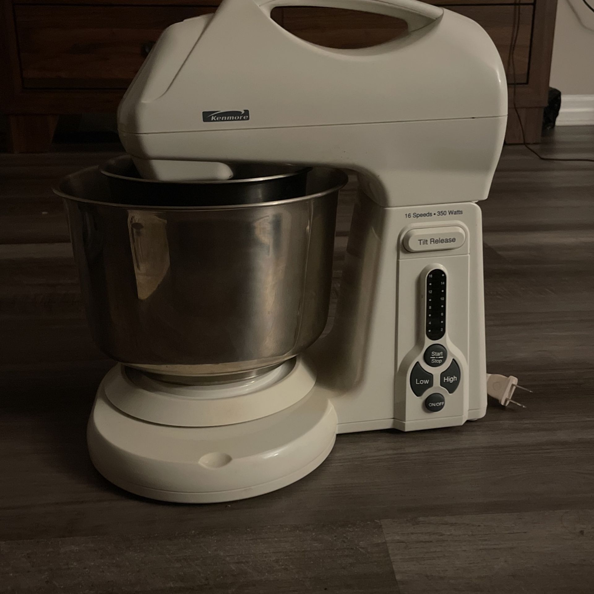Kenmore 16 Speed Stand Mixer