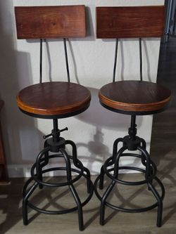 Adjustable Wooden Bar Stools/Chairs