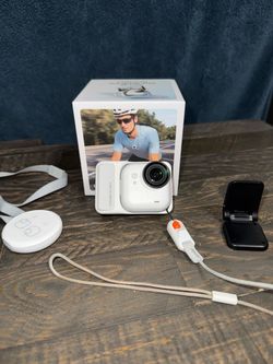 Insta360 Go Ultra camera