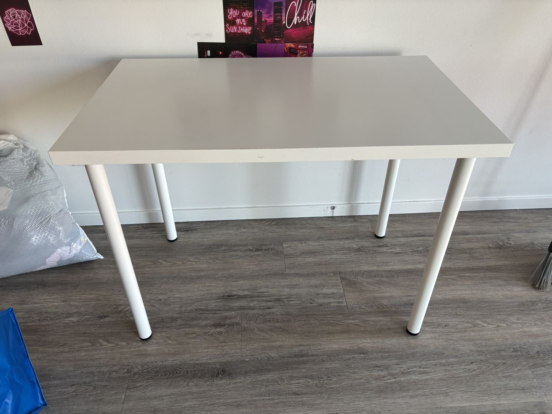 White Desk/Table