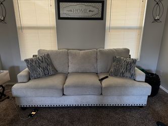 Twin Couches