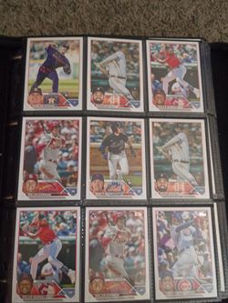 Sports card binder